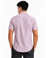 Camisa manga corta con bolsillo para hombre en color Lavanda, vista trasera